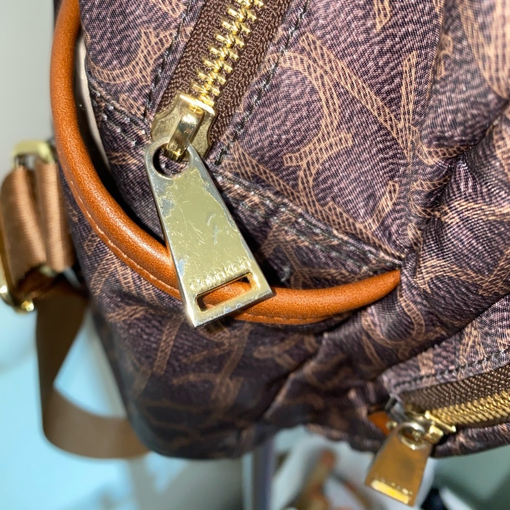 Backpack - Picture 4 of 15